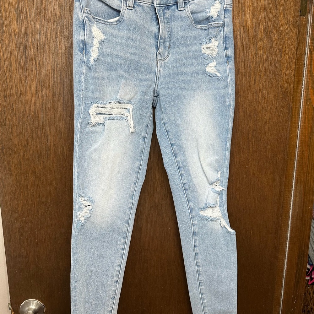 American Eagle Outfitters Light Blue Distressed Skinny Jeans